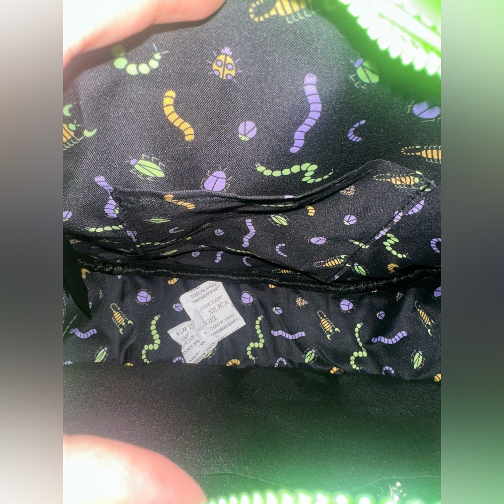 Oogie Boogie Pin Trading Backpack 🐞 - Picture 3 of 4